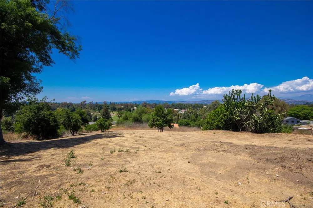 1941 Skyline Drive Fullerton, CA 92831