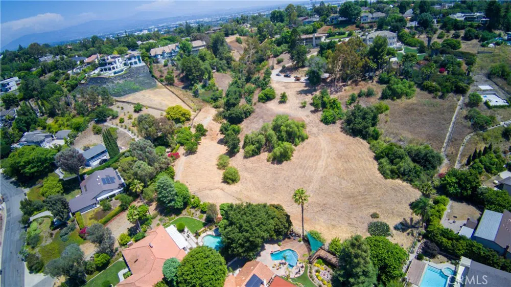 1941 Skyline Drive Fullerton, CA 92831