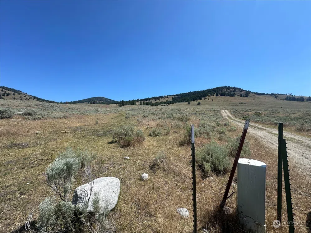 25 Harvest Moon Lane Tonasket, WA 98855