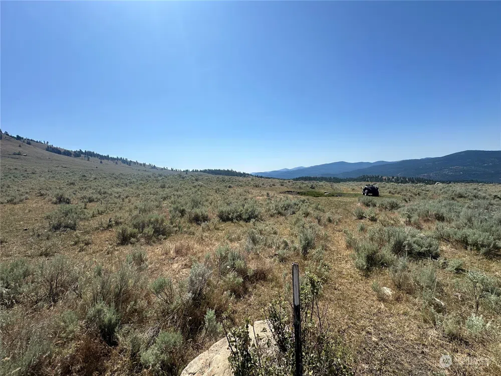 25 Harvest Moon Lane Tonasket, WA 98855