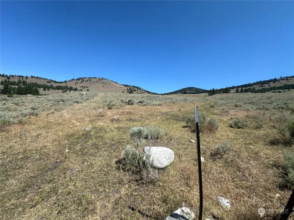 25 Harvest Moon Lane Tonasket, WA 98855