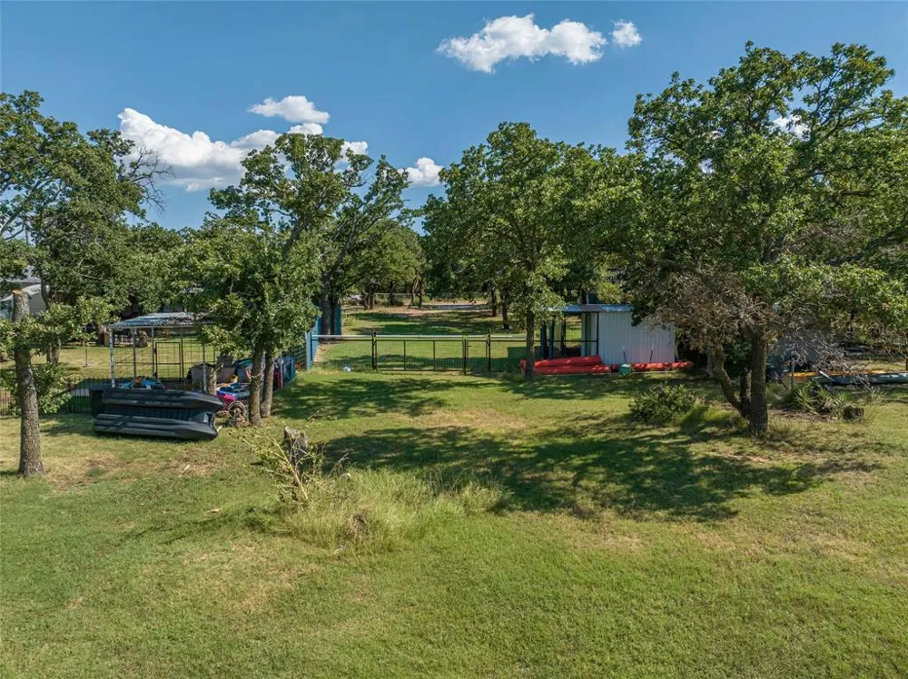 10252 County Road 198 Breckenridge, TX 76424