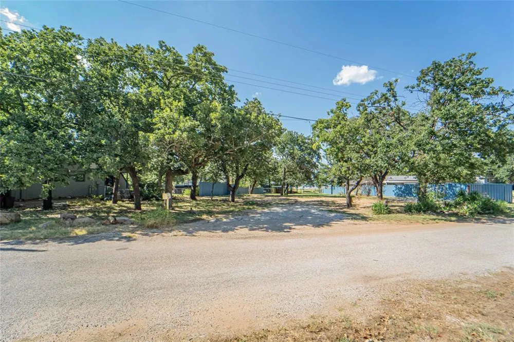 10252 County Road 198 Breckenridge, TX 76424