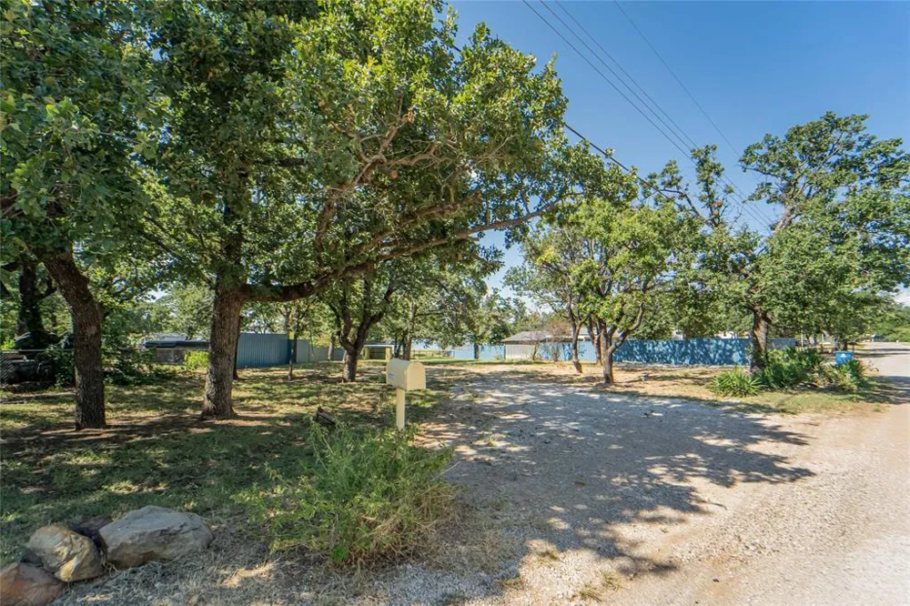 10252 County Road 198 Breckenridge, TX 76424
