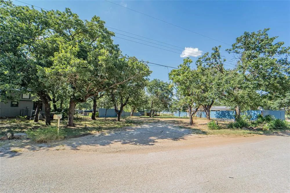 10252 County Road 198 Breckenridge, TX 76424