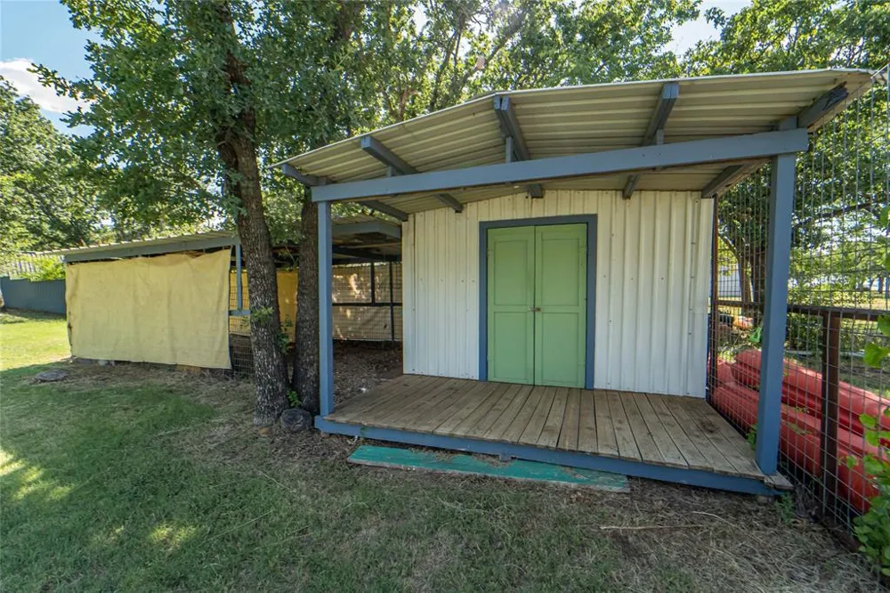 10252 County Road 198 Breckenridge, TX 76424