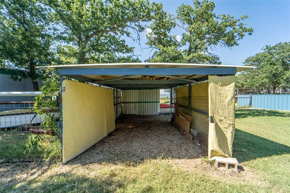 10252 County Road 198 Breckenridge, TX 76424