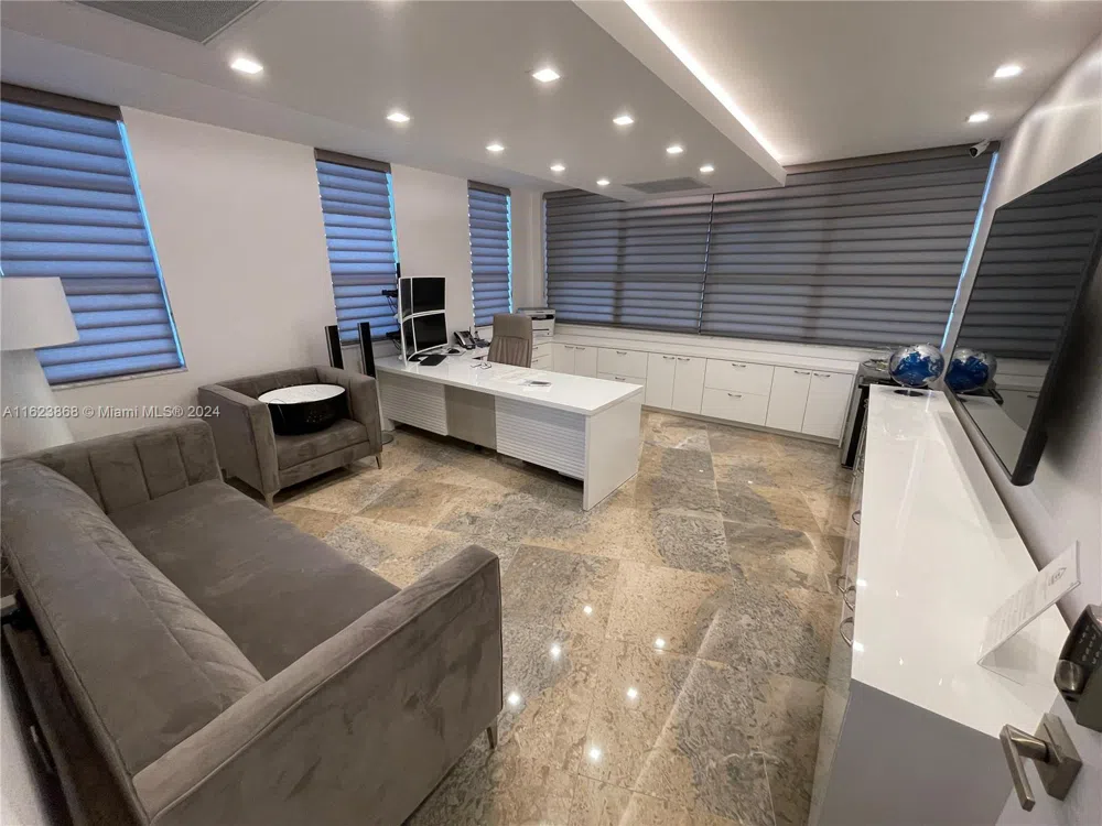 3800 S Ocean Dr #212 Hollywood, FL 33019