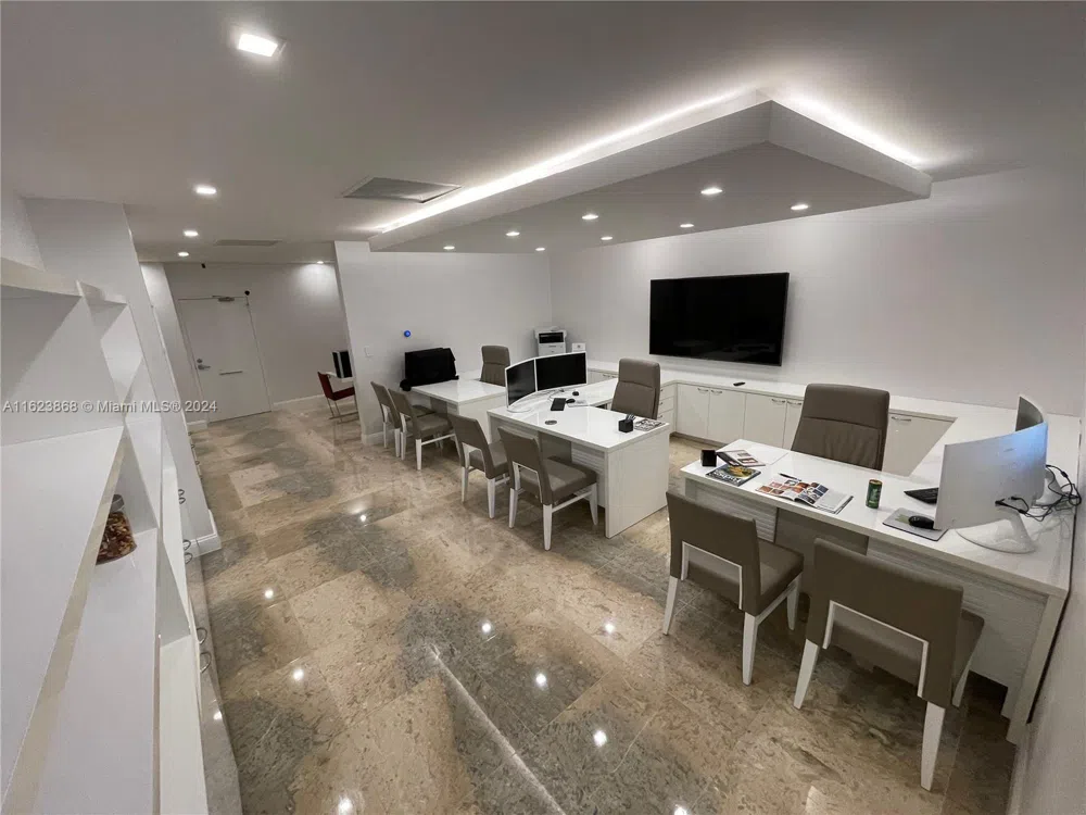 3800 S Ocean Dr #212 Hollywood, FL 33019