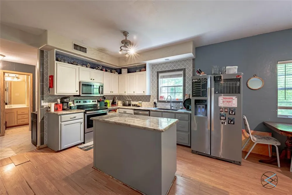 114 Lakeway Lane Gun Barrel City, TX 75156
