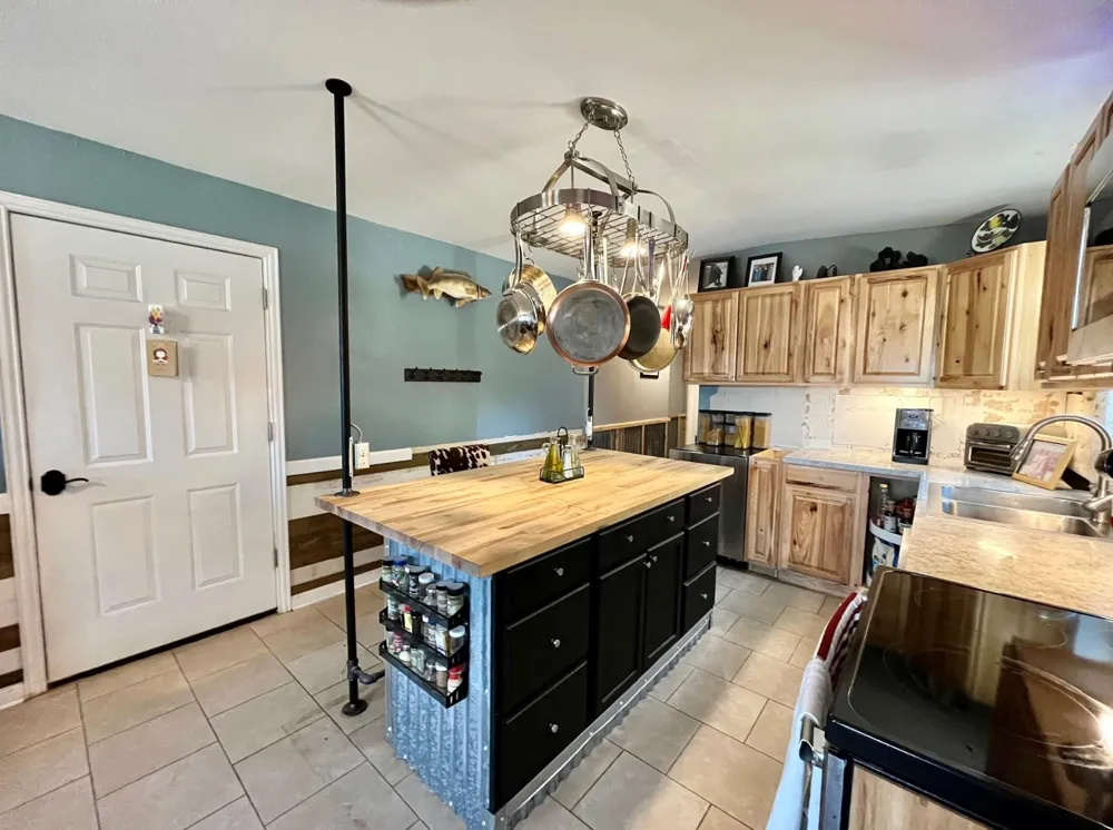 299 Private Road 1452 Chico, TX 76431