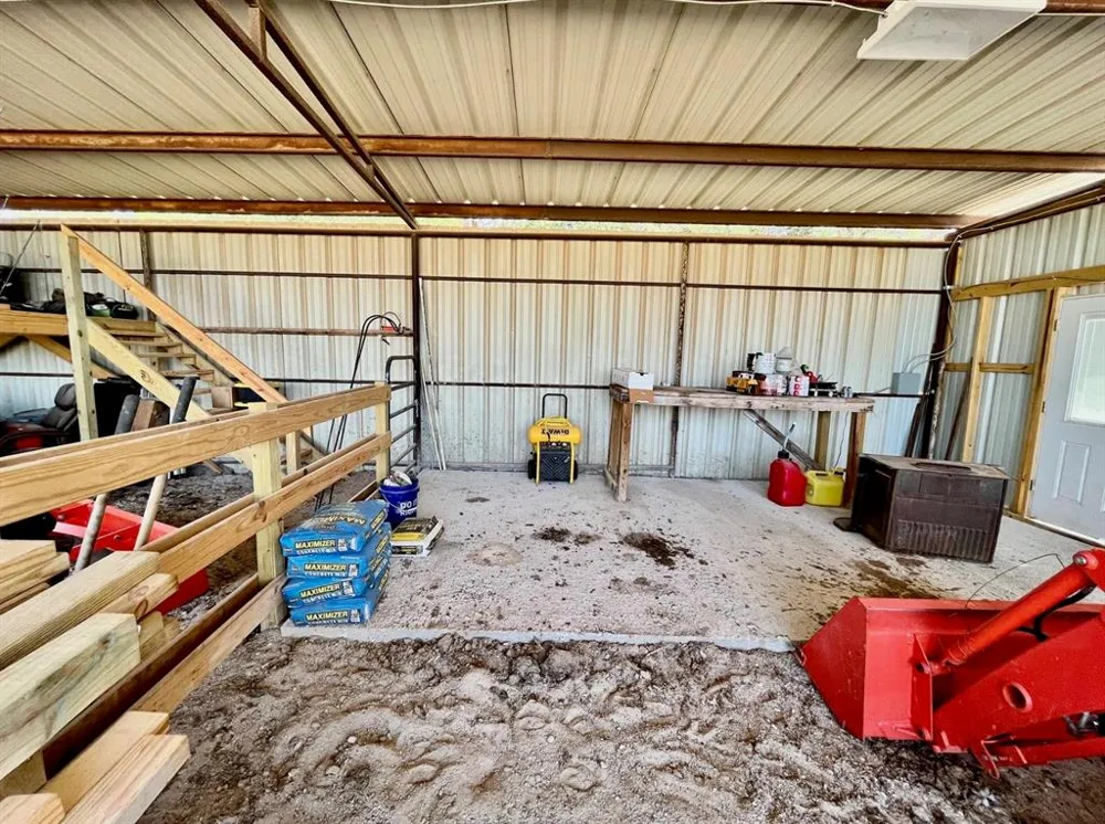 299 Private Road 1452 Chico, TX 76431