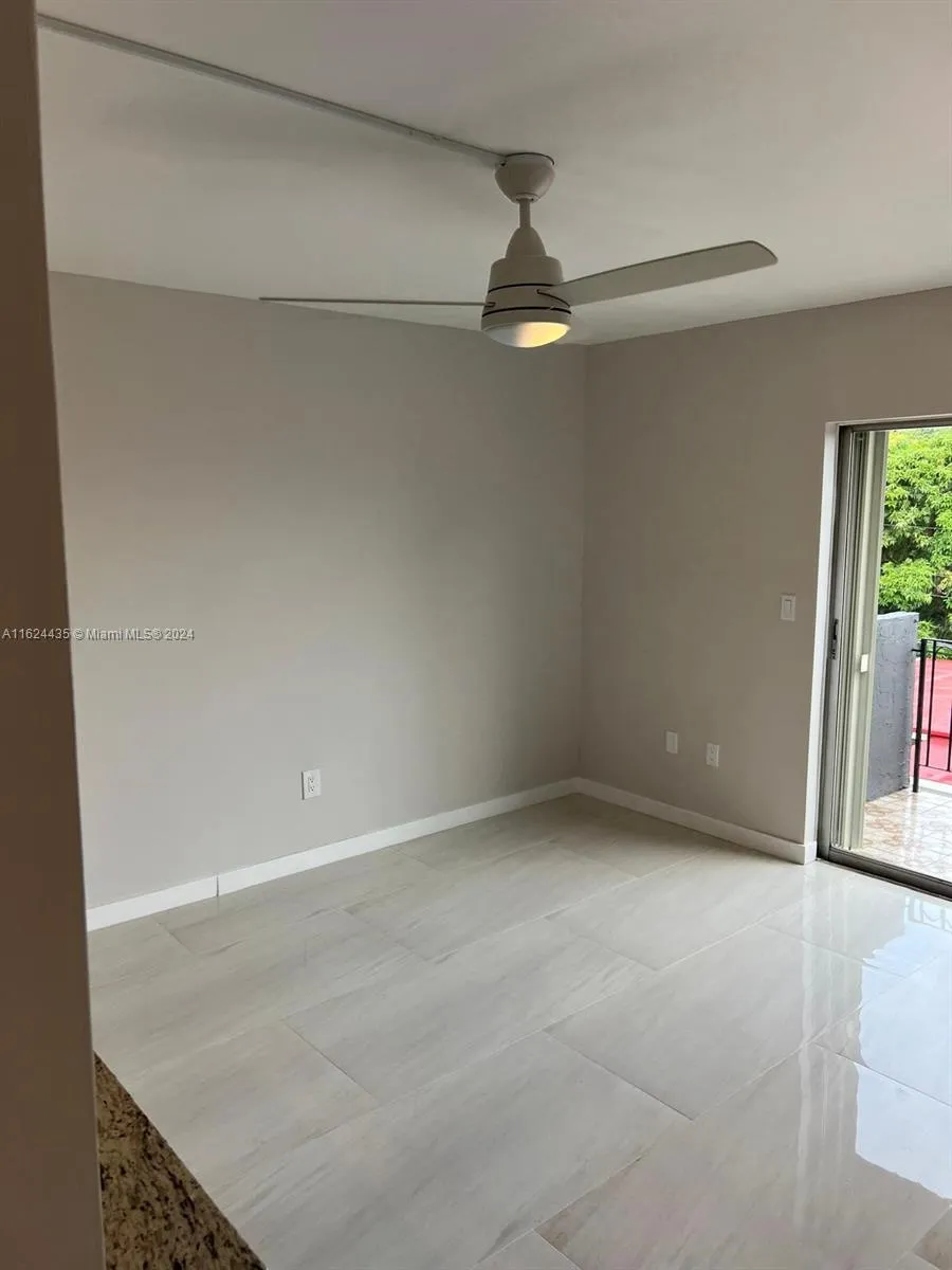 6580 W Flagler St #309 Miami, FL 33144
