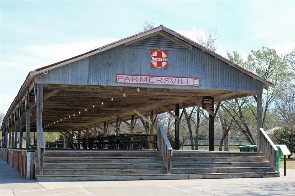 1816 Fm-2194 Farmersville, TX 75442
