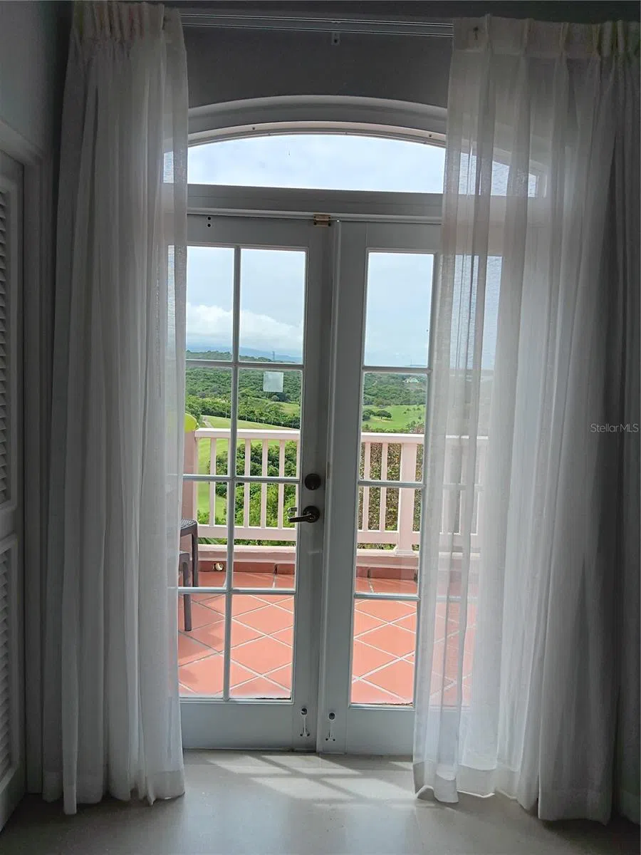 LAS CASITAS VILLAGE 1 AVE CONQUISTADOR #5392 Fajardo, PR 00738