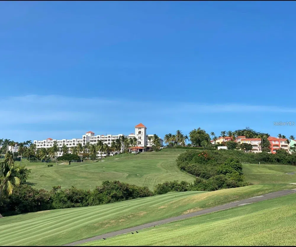 LAS CASITAS VILLAGE 1 AVE CONQUISTADOR #5391 Fajardo, PR 00738