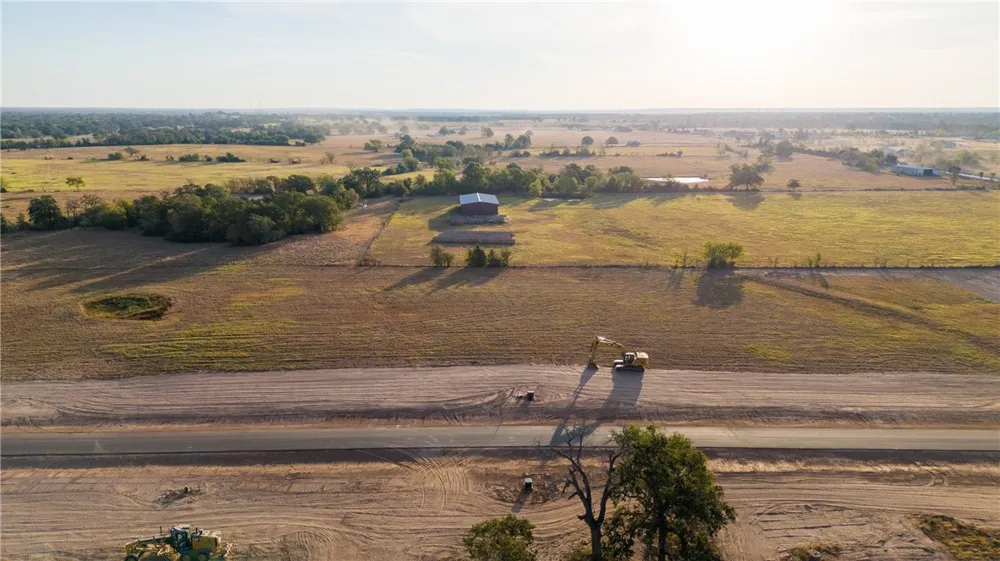 10005 Hidden Pond Drive Iola, TX 77861