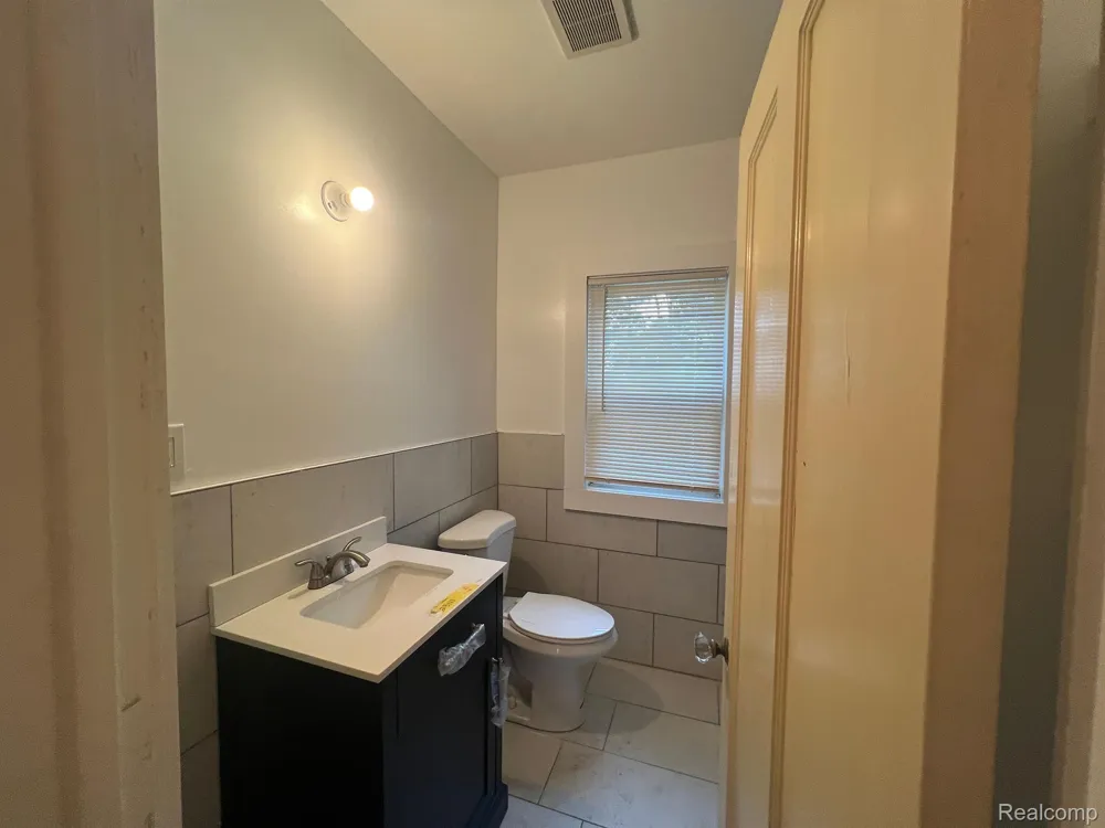 239 EASON STREET Highland Park City, MI 48203