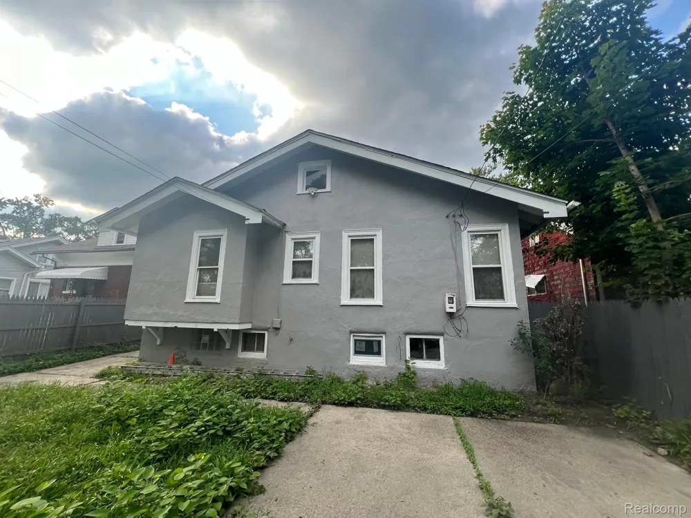 239 EASON STREET Highland Park City, MI 48203