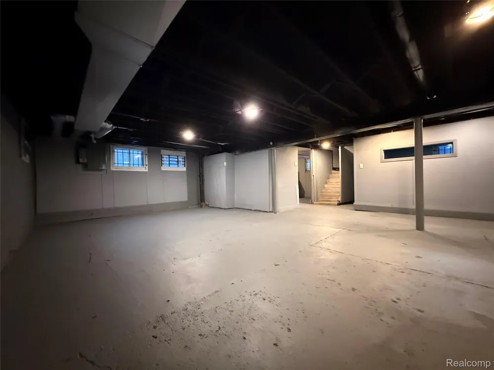 239 EASON STREET Highland Park City, MI 48203