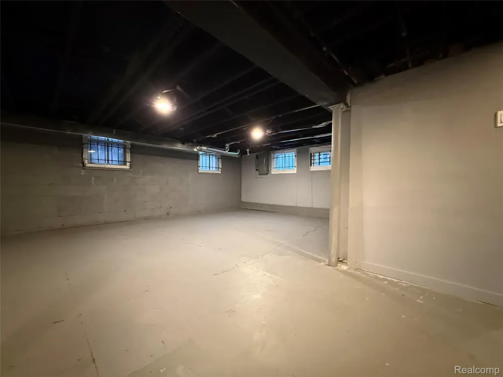 239 EASON STREET Highland Park City, MI 48203