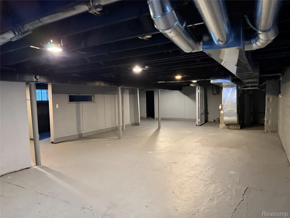 239 EASON STREET Highland Park City, MI 48203