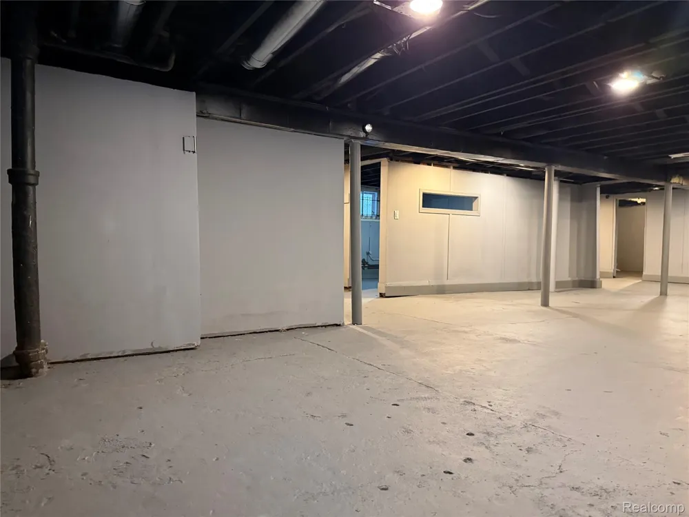 239 EASON STREET Highland Park City, MI 48203