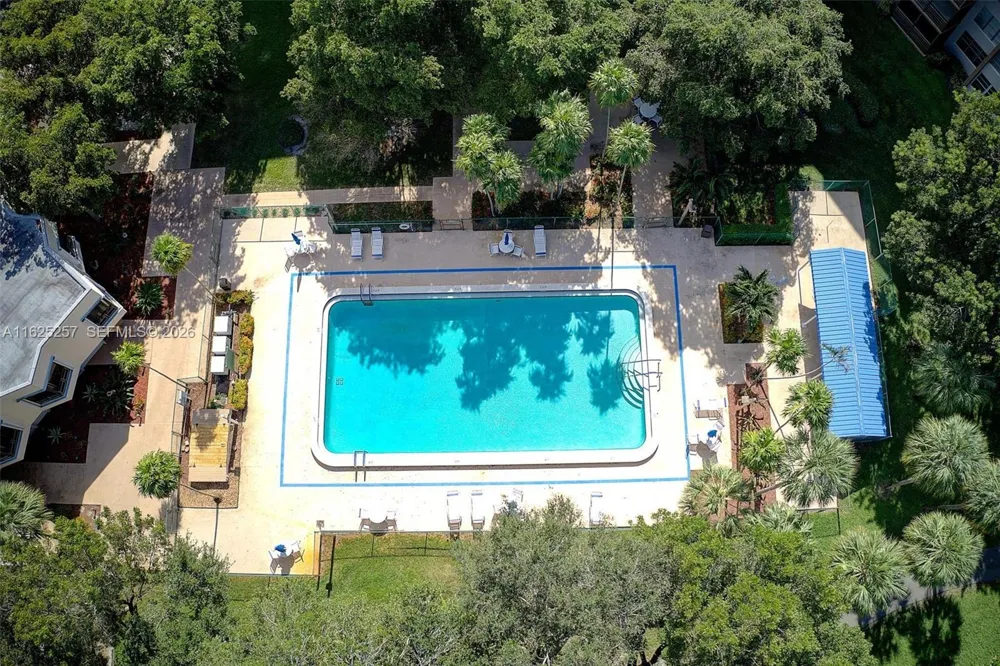 1000 Saint Charles Pl #522 Pembroke Pines, FL 33026