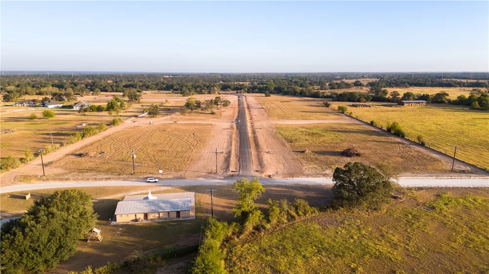 9942 Panther Creek Drive Iola, TX 77861