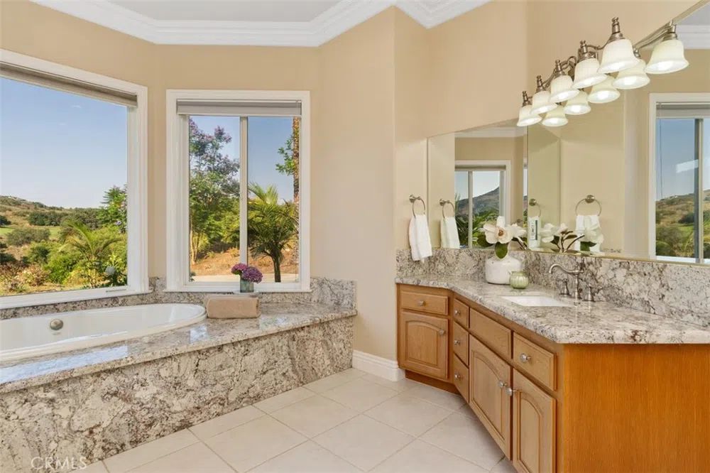 23505 Carancho Road Temecula, CA 92590