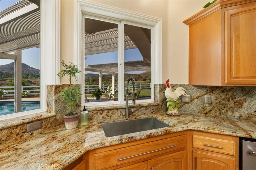 23505 Carancho Road Temecula, CA 92590
