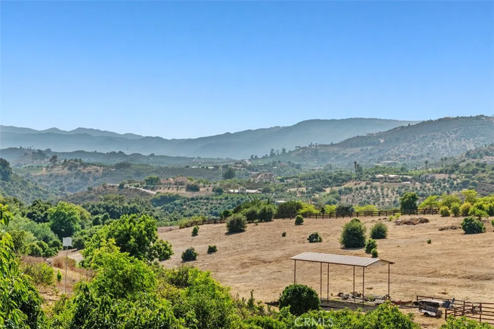 23505 Carancho Road Temecula, CA 92590