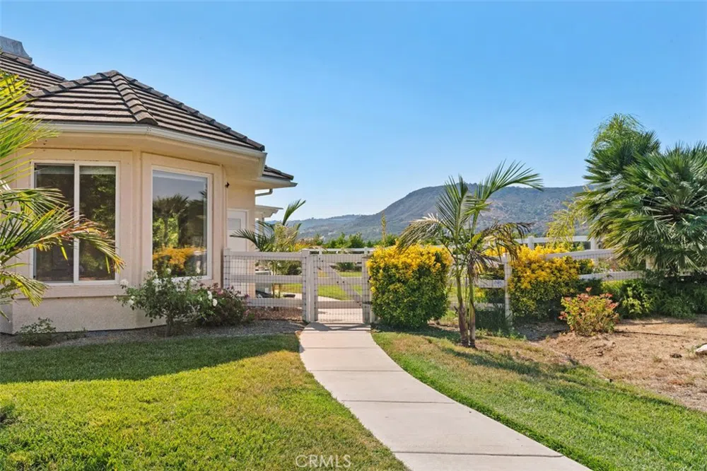 23505 Carancho Road Temecula, CA 92590