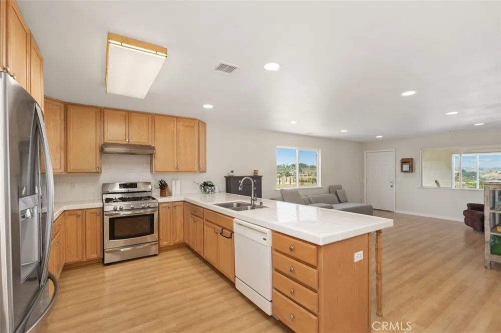 23505 Carancho Road Temecula, CA 92590