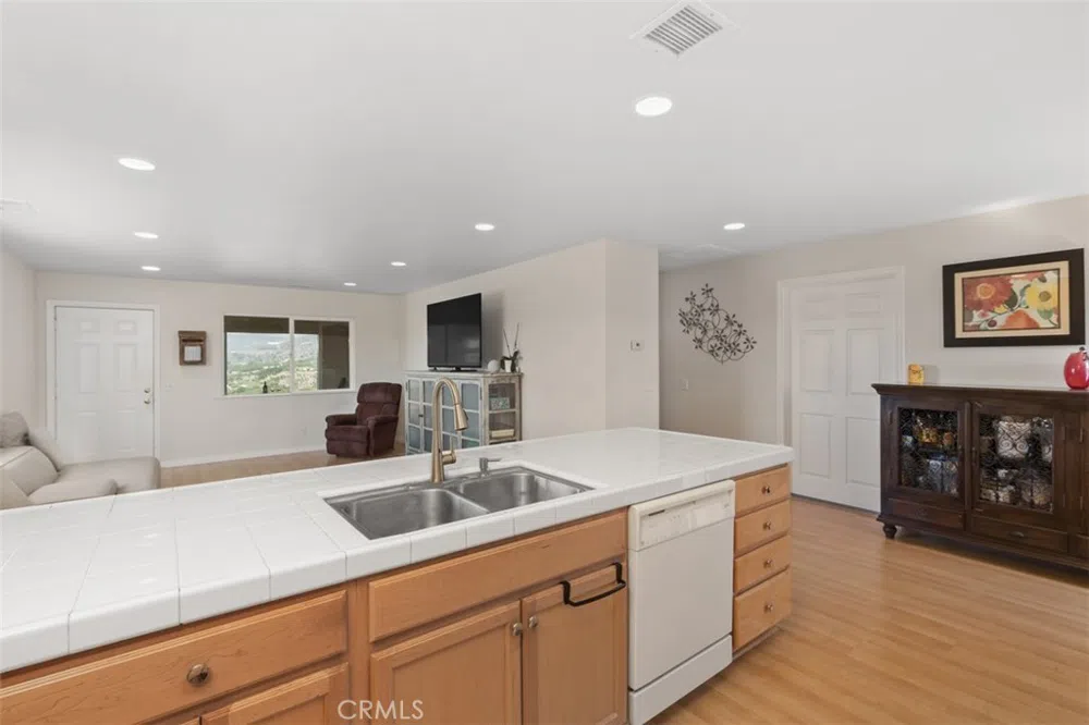 23505 Carancho Road Temecula, CA 92590