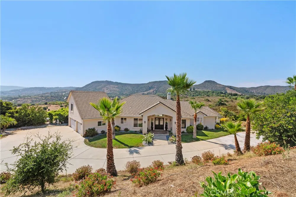23505 Carancho Road Temecula, CA 92590