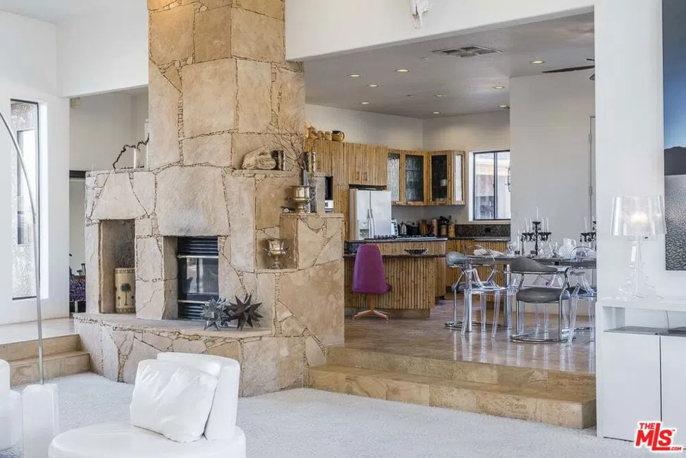 3569 CALMADA Rd Road Pioneertown, CA 92268