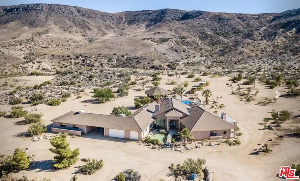 3569 CALMADA Rd Road Pioneertown, CA 92268