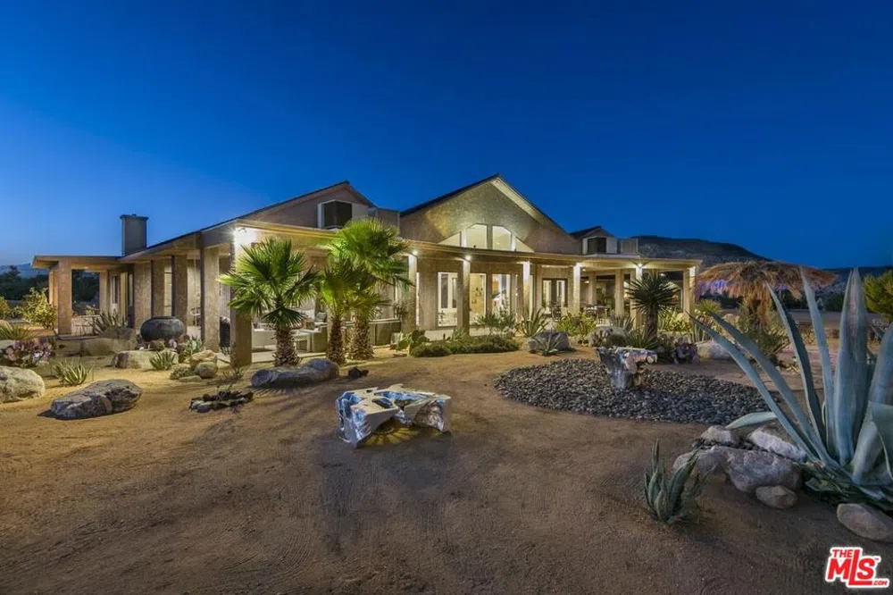 3569 CALMADA Rd Road Pioneertown, CA 92268