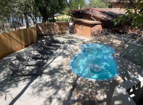585 Comanche Drive