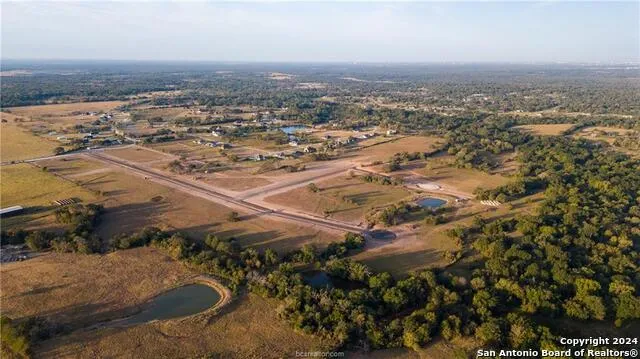 10071 Hidden Pond Drive Iola, TX 77861