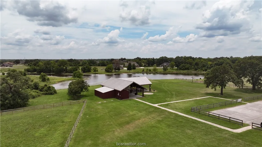 10256 Henley Cove Iola, TX 77861