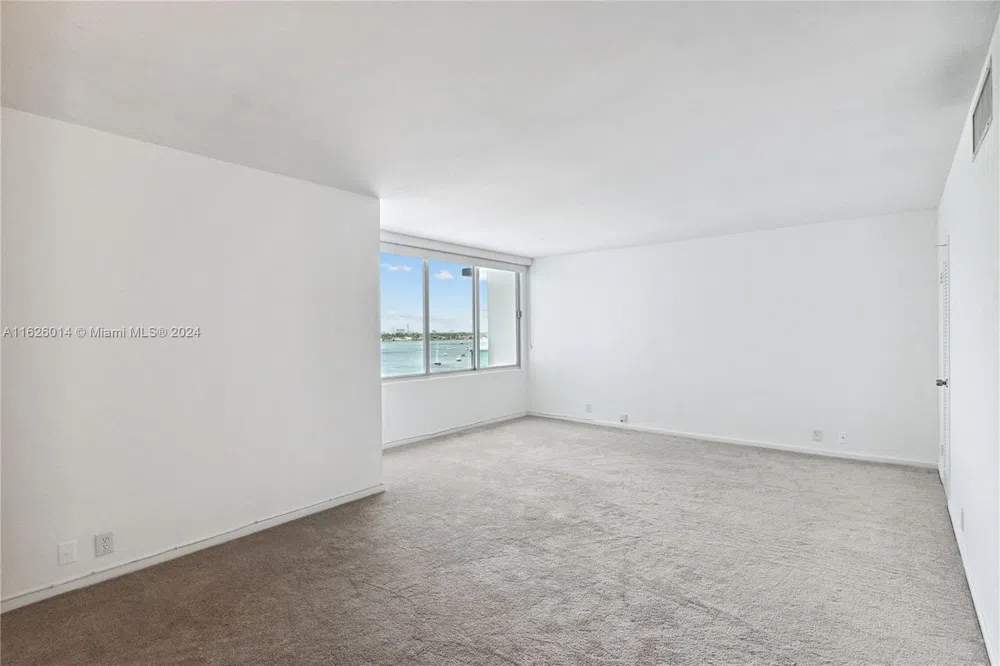 1000 West Ave #821 Miami Beach, FL 33139