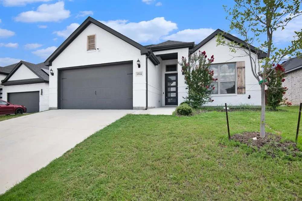 6944 Talon Bluff Drive Fort Worth, TX 76179