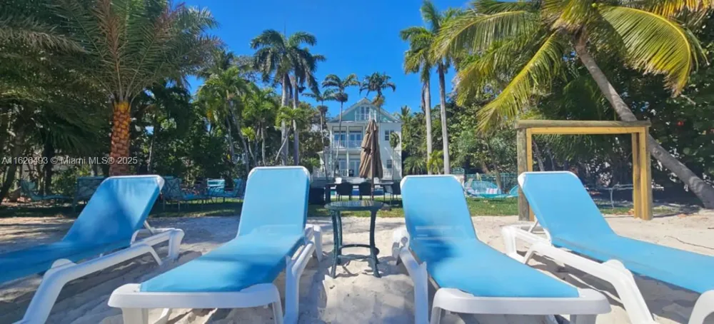 75761 Overseas Hwy Islamorada, FL 33036