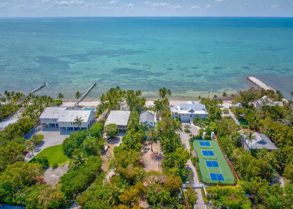 75761 Overseas Hwy Islamorada, FL 33036