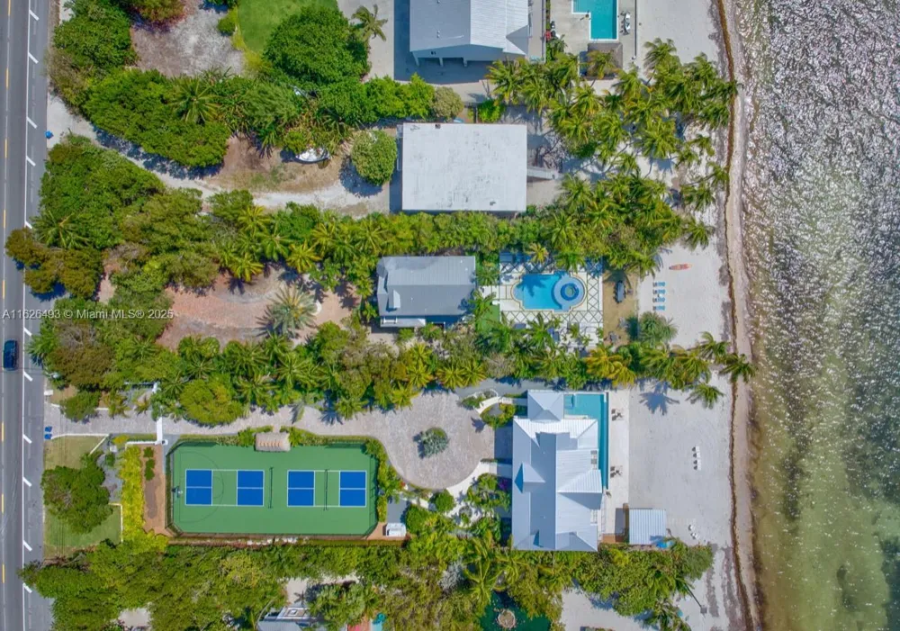 75761 Overseas Hwy Islamorada, FL 33036