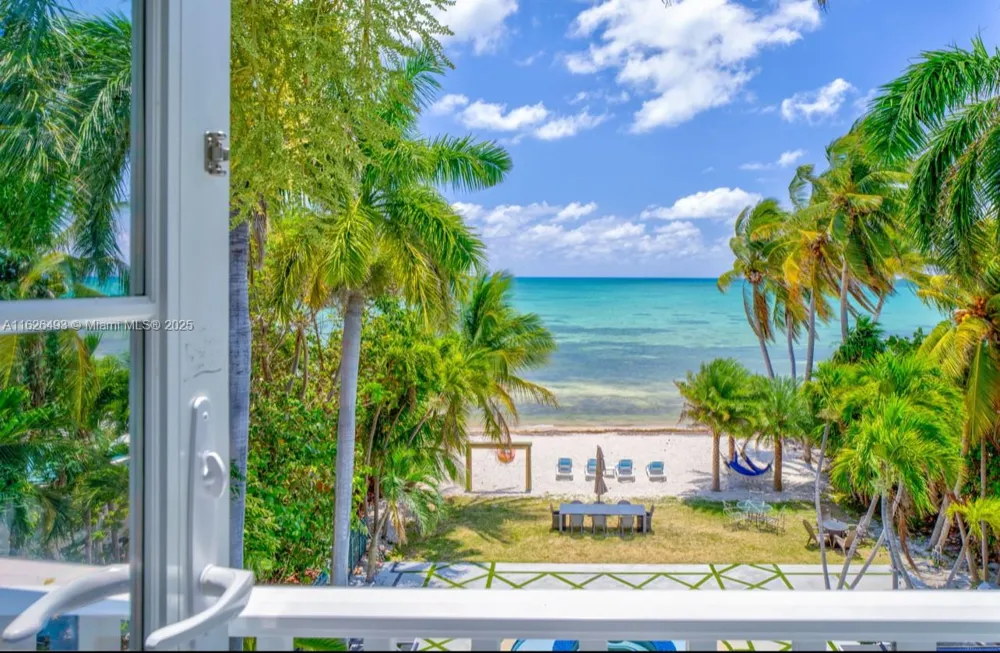 75761 Overseas Hwy Islamorada, FL 33036