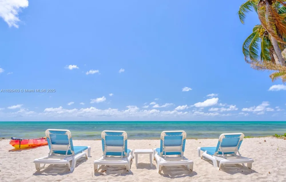 75761 Overseas Hwy Islamorada, FL 33036