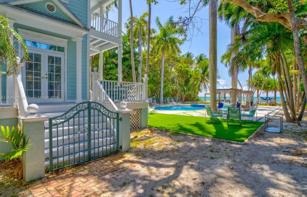 75761 Overseas Hwy Islamorada, FL 33036